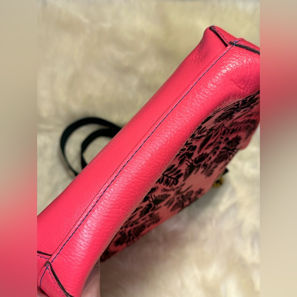 Stylish Hot Pink Floral Tote Bag with Black Embroidery - Picture 7 of 11
